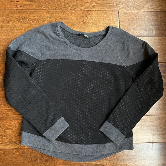 The North Face Recover Up Quilted Gray & Black Sweater Sweatshirt Size Large - Picture 3 of 11